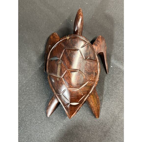 Hand Carved Wood Sea Turtle Sculpture 8 1/2” Long X 5 1/2” Wide X 2 3/4” Tall - Picture 1 of 9